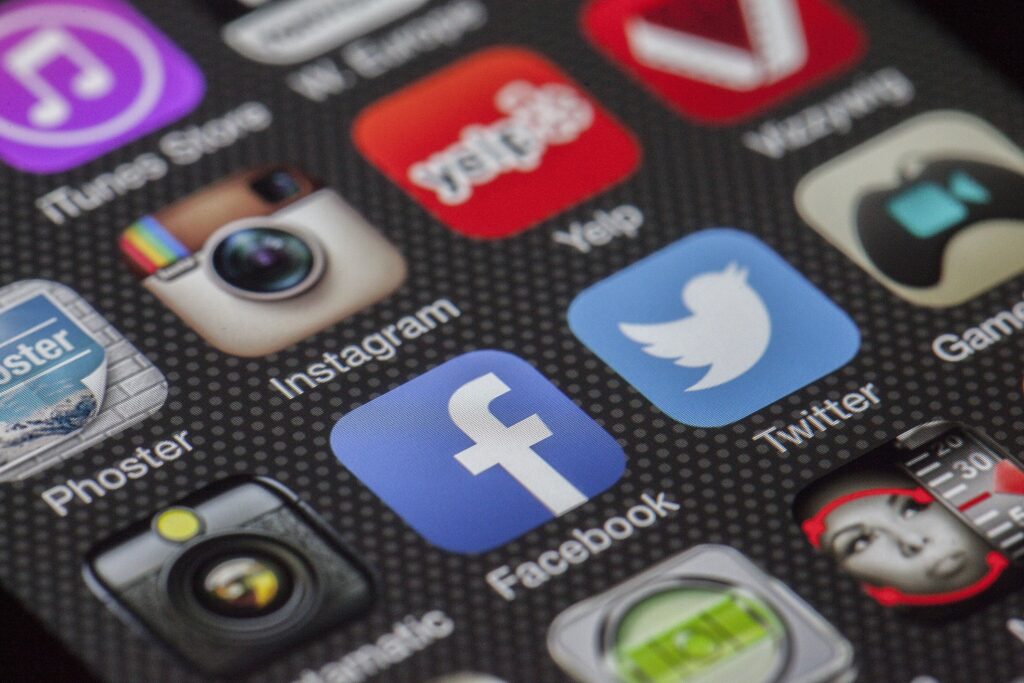 How Community Posting Restrictions Vary Based on Account Rank and Activity History